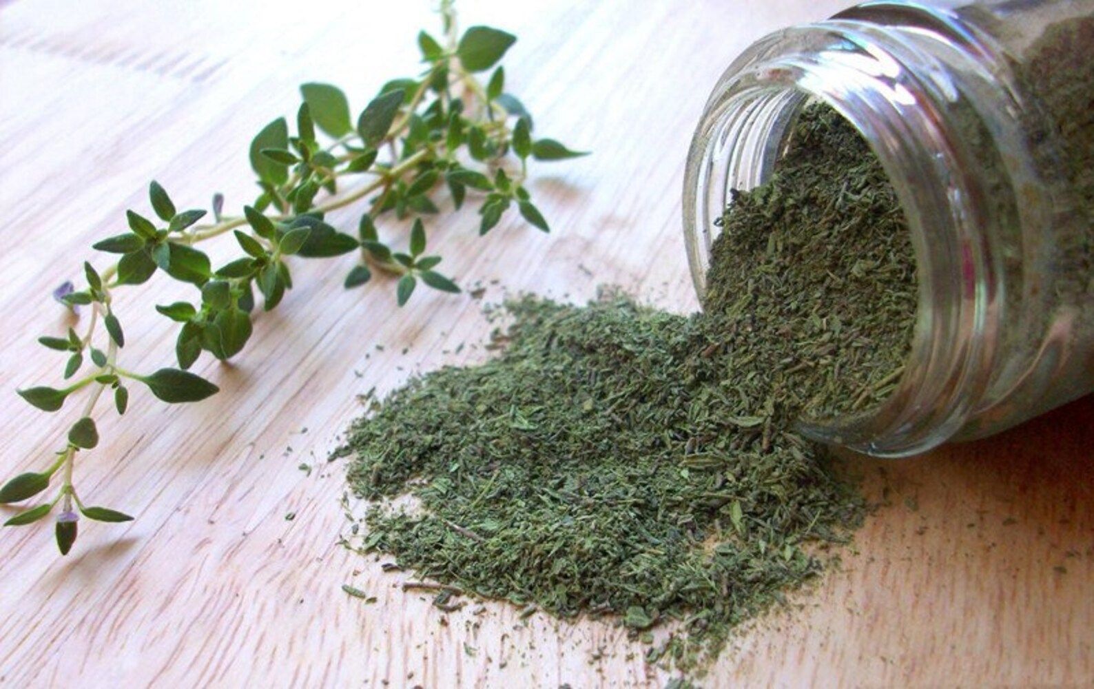 معرفی آویشن خشک